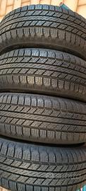 235/70/16 106H 4 pneumatici estive 