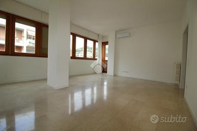 4 LOCALI A BERGAMO