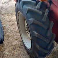 Trattore 12.4r32 8.3r24