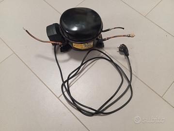 Compressore Frigorifero Secop TLES R600a.