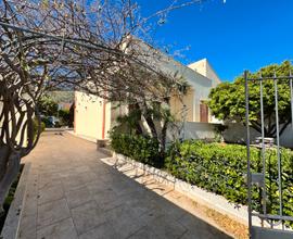 Bonagia villetta con verande Minaudo Immobiliare
