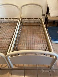 Due letti singoli per camera letto