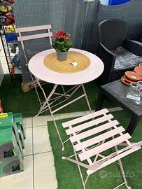 Set tavolini da esterno