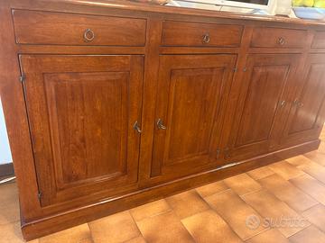 Credenza classica