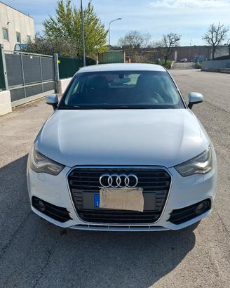 Audi A1  1.6 TDI anno 2013