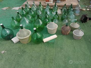 Damigiane in vetro di varie misure