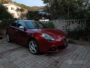 Alfa Romeo Giulietta 2.0 jtdm rosso maranello 