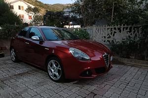 Alfa Romeo Giulietta 2.0 jtdm rosso maranello 