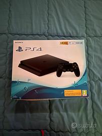 PlayStation 4  con giochi (prezzo trattabile)