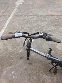 B TWIN ELETTRICA PIEGHEVOLE