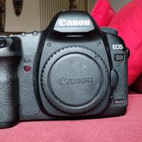 Canon 5d mark II  18000 scatti documentati