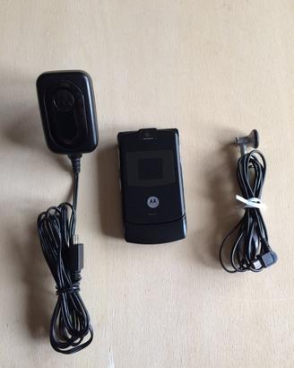 Motorola Black RAZOR V 3 completo di tutto!!!