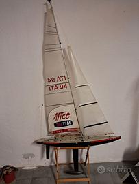 Modellino Luna Rossa ITA 94