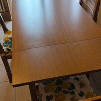 Tavolo e sedie da cucina Scavolini