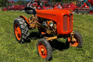 Trattore FIAT 211 R