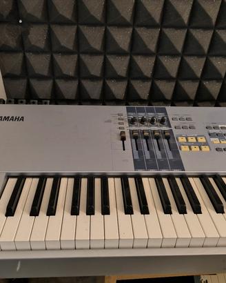 Yamaha motif es8  88 tasti 