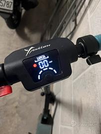 Monopattino Lancia Y