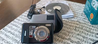 fotocamera digitale vintage NIKON COOLPIX L20