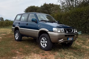 Nissan Terrano 2 2.7 td manuale