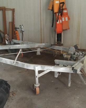 Carrello da cantiere/rimessaggio per barca zincato