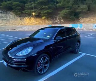 Porsche cayenne full optional (NO SCAMBI)