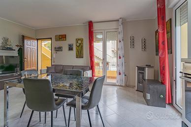 Quadrivano arredato con box auto a Sinnai