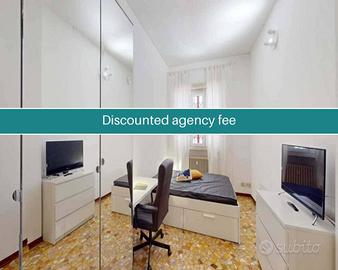 Stanza in appartamento di 15 m² a Milano