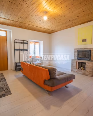 Appartamento indipendente con Terrazzo a Corridoni