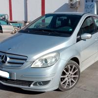 RICAMBI MERCEDES CLASSE B 2007 200CDI 640941