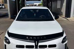 Lancia Ypsilon hibrid