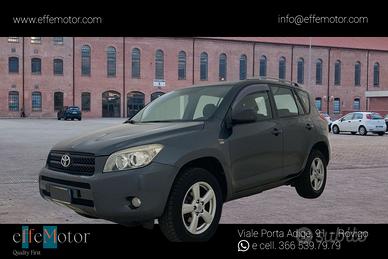 Toyota RAV 4 RAV4 2.2 D-4D 136 CV SOL