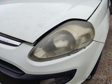 Proiettore sinistro FIAT GRANDE PUNTO del 2011