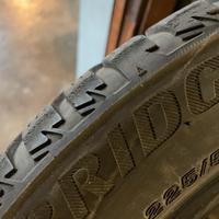 Gomme termiche 225 50 17