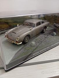 Aston Martin James Bond