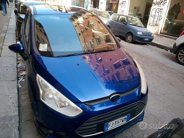 FORD B-MAX, imm. 2017 - Comodissima per famiglie!!