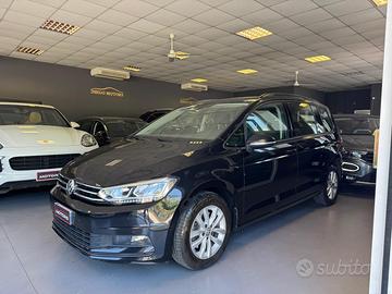 Volkswagen Touran 2.0 TDI 150 CV SCR DSG Executive