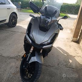 Honda ADV 350 2023 Grigio argento