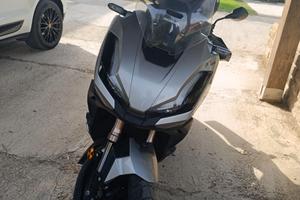 Honda ADV 350 2023 Grigio argento