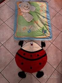 Due tappetini per neonati