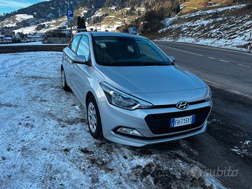 HYUNDAI i20 - 2017