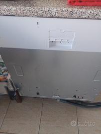 lavastoviglie grande