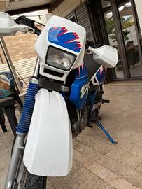Suzuki dr 650 r asi