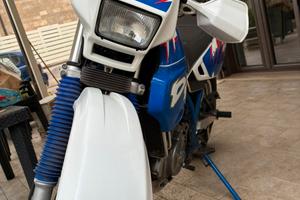 Suzuki dr 650 r asi