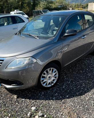 Lancia Ypsilon 1.2 69 CV 5 porte GPL Ecochic Gold
