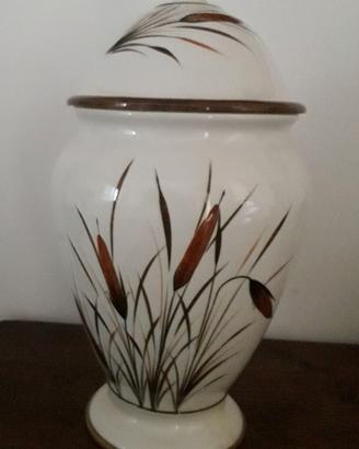 Vaso di ceramica di Bassano, dipinto a mano