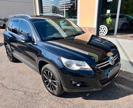 Volkswagen Tiguan 2.0 16V TDI DPF tiptronic Sport 