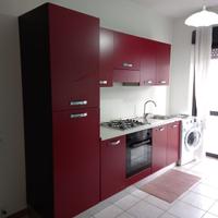 Cucina rossa completa