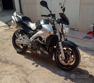 SUZUKI GSR 600 2007 TOP