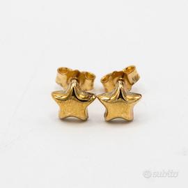Orecchini in oro giallo 9 kt a stella S.38