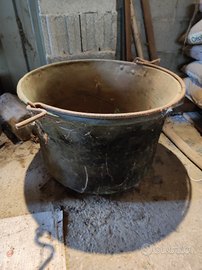 Calderone antico paiolo in rame arte contadina